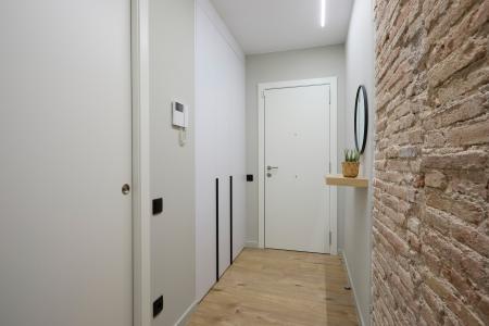 Inmueble Amueblado de 75 m² en Ciutat Vella con 2 Habitaciones Dobles