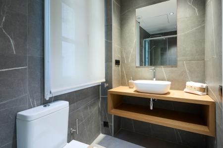 Inmueble Amueblado de 75 m² en Ciutat Vella con 2 Habitaciones Dobles