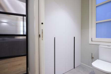 Inmueble Amueblado de 75 m² en Ciutat Vella con 2 Habitaciones Dobles