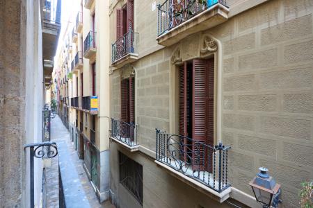 Inmueble de 74 m² en Ciutat Vella con 2 Habitaciones Dobles