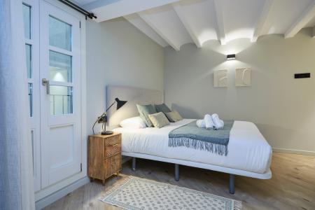 Inmueble de 74 m² en Ciutat Vella con 2 Habitaciones Dobles
