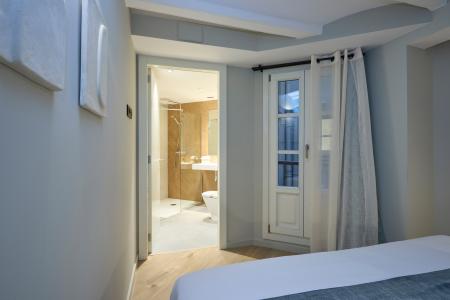Inmueble de 74 m² en Ciutat Vella con 2 Habitaciones Dobles