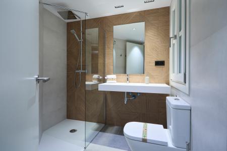 Inmueble de 74 m² en Ciutat Vella con 2 Habitaciones Dobles