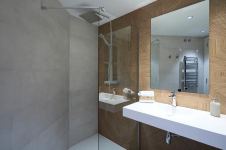Inmueble de 74 m² en Ciutat Vella con 2 Habitaciones Dobles