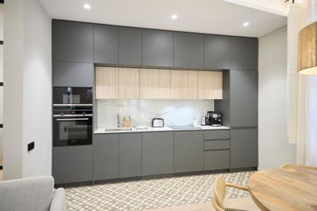 Oportunidad en Ciutat Vella: Inmueble de 74 m² con 2 Habitaciones