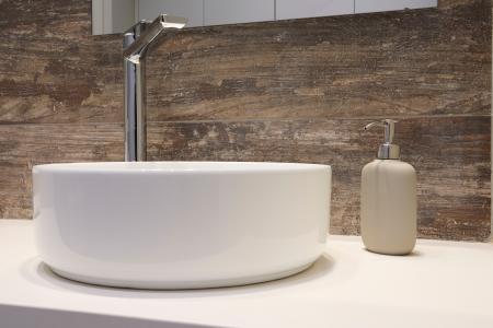 Oportunidad en Ciutat Vella: Inmueble de 74 m² con 2 Habitaciones