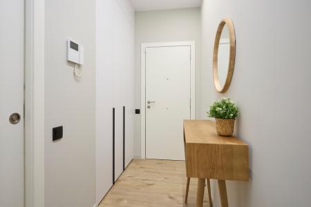 Oportunidad en Ciutat Vella: Inmueble de 74 m² con 2 Habitaciones