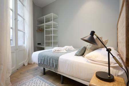Vive en el Corazón de Ciutat Vella: Inmueble de 67 m²