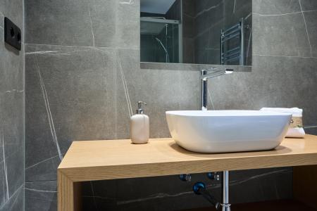 Vive en el Corazón de Ciutat Vella: Inmueble de 67 m²