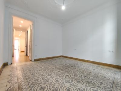 Pis en Lloguer a Barcelona Girona - Mallorca