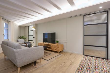 Pis en Lloguer a Barcelona Milans - Avinyó (10 Months Minimum)