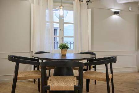 Pis en Lloguer a Barcelona Milans - Avinyó (10 Months Minimum)