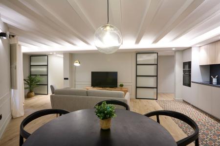 Pis en Lloguer a Barcelona Milans - Avinyó (10 Months Minimum)