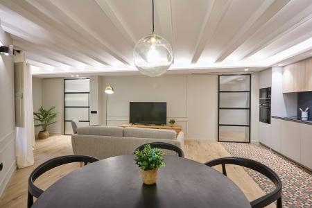 Pis en Lloguer a Barcelona Milans - Avinyó (10 Months Minimum)