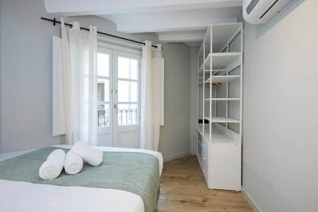 Pis en Lloguer a Barcelona Milans - Avinyó (10 Months Minimum)