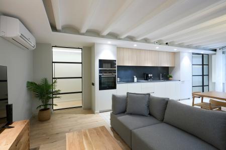 Pis en Lloguer a Barcelona Milans - Avinyó (10 Months Minimum)