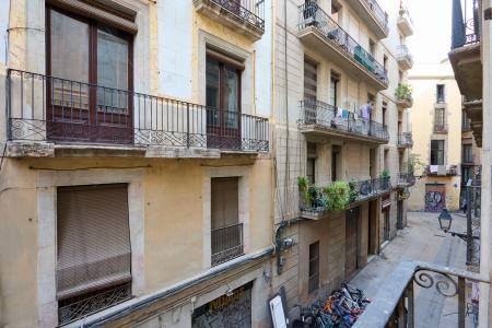 Pis en Lloguer a Barcelona Milans - Avinyó (10 Months Minimum)