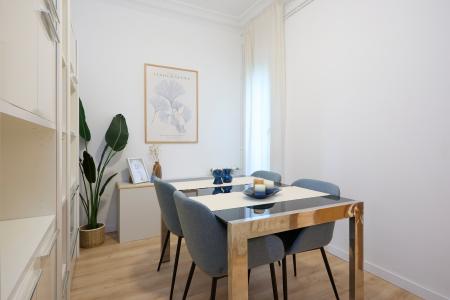 Inmueble de 79 m² en Sants con 2 Balcones
