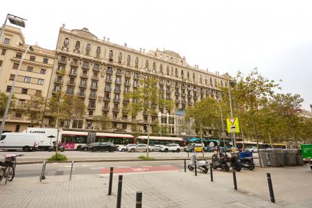 Inmueble de 79 m² en Sants con 2 Balcones