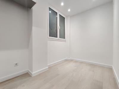 Office for Rent in Barcelona Pau Alsina - Legalitat (precio Con Iva Incluido)