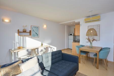 Inmueble de 50 m² con Balcón y Estilo en Montgat