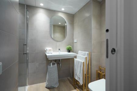 Apartment for Rent in Hospitalet Castelao - Gran Via 2 (min 3 Months)