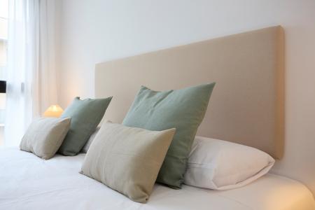 Apartment for Rent in Hospitalet Castelao - Gran Via 2 (min 3 Months)