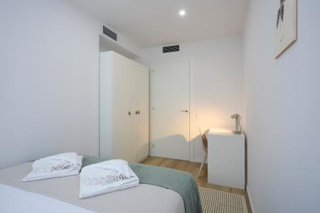 Propiedad en Hospitalet con Terraza y 3 Habitaciones