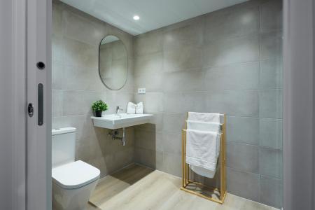 Propiedad en Hospitalet con Terraza y 3 Habitaciones