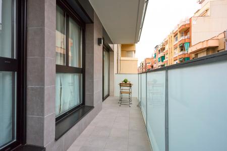 Propiedad en Hospitalet con Terraza y 3 Habitaciones