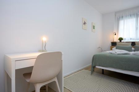 Propiedad en Hospitalet con Terraza y 3 Habitaciones