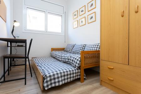 Apartamento en alquiler temporal de 66 m² con terraza y 3 habitaciones en Sant Andreu