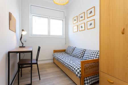 Apartamento en alquiler temporal de 66 m² con terraza y 3 habitaciones en Sant Andreu