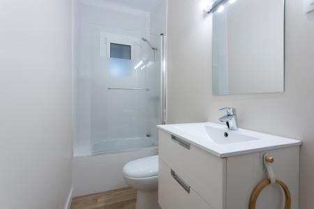 Apartamento en alquiler temporal de 66 m² con terraza y 3 habitaciones en Sant Andreu