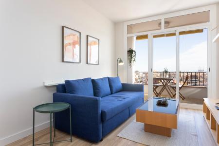 Apartamento en alquiler temporal de 66 m² con terraza y 3 habitaciones en Sant Andreu