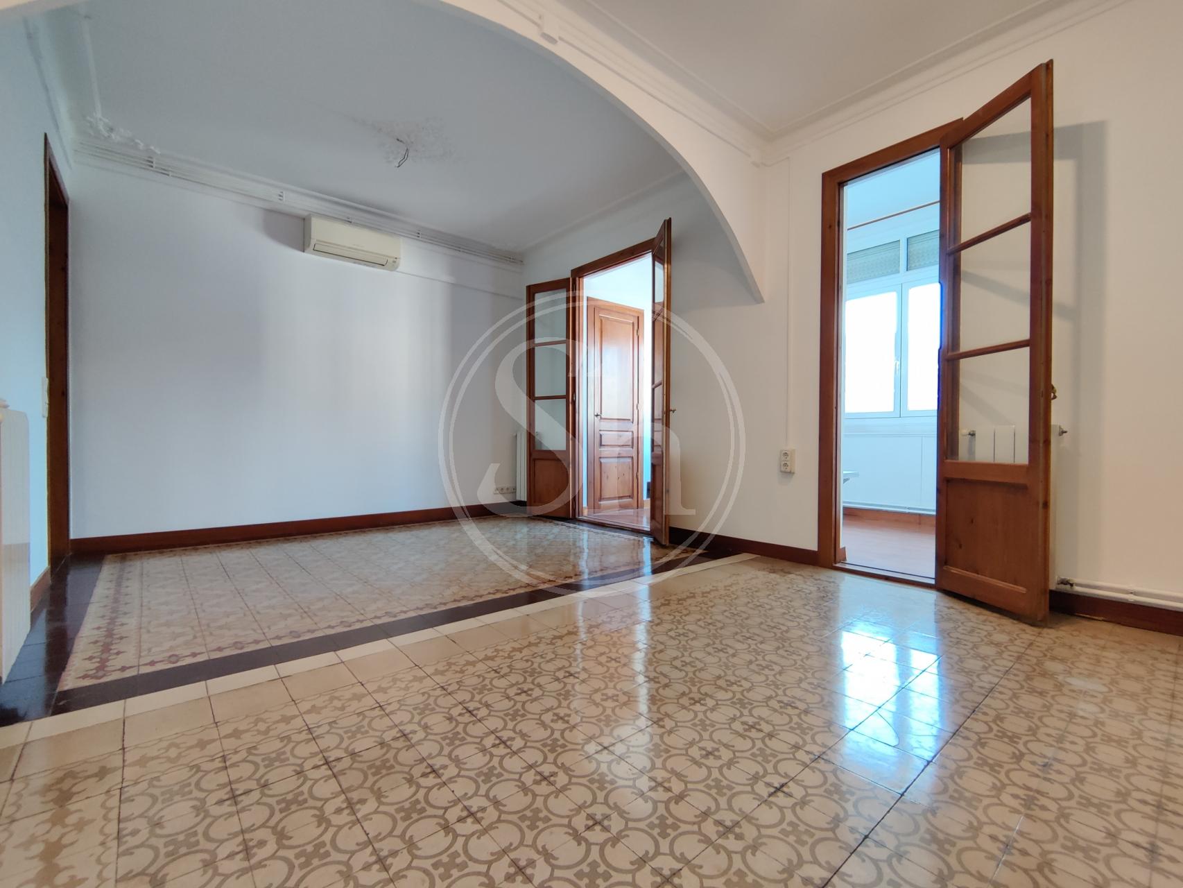 Piso en Alquiler en Barcelona Vilamarí - Sepúlveda
