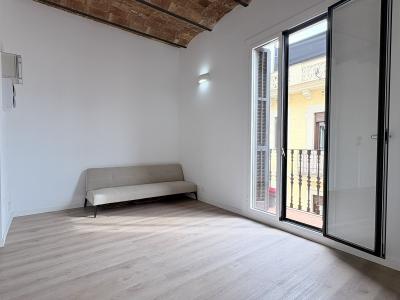 Piso en Alquiler en Barcelona Perill - Lluis Vives