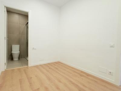 Piso en Alquiler en Barcelona Perill - Lluis Vives