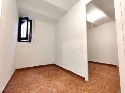 Local comercial en Lloguer a Barcelona Atlantida - Andrea Doria (precio + Iva)