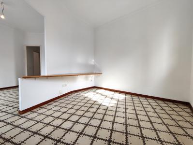 Pis en Lloguer a Barcelona Av. Gaudí - Còrsega