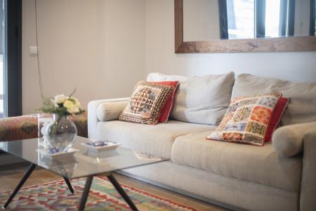 Apartment for Rent in Barcelona Gran Via De Les Corts (gym + Swimming Pool)