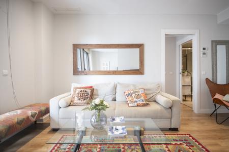 Apartment for Rent in Barcelona Gran Via De Les Corts (gym + Swimming Pool)