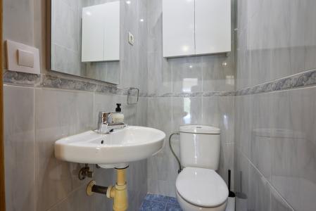 Apartamento en alquiler temporal con tres habitaciones dobles en Poble Sec