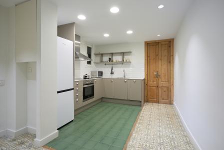 Apartamento en alquiler temporal con amplio salón en la Barceloneta