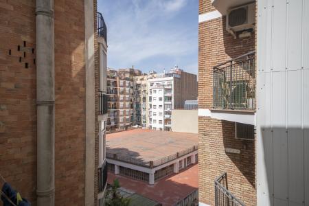 Apartamento en alquiler temporal con dos habitaciones dobles en Eixample