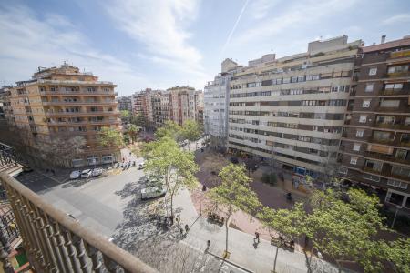 Apartamento en alquiler temporal con dos habitaciones dobles en Eixample