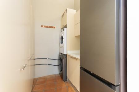 Loft en alquiler temporal con habitación doble y espectacular salón en Gòtic