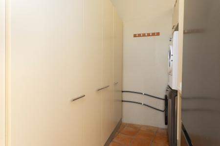 Loft en alquiler temporal con habitación doble y espectacular salón en Gòtic