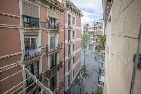 Appartement te huur in Barcelona Sant Gil - Ronda Sant Antoni (min 5 Months)