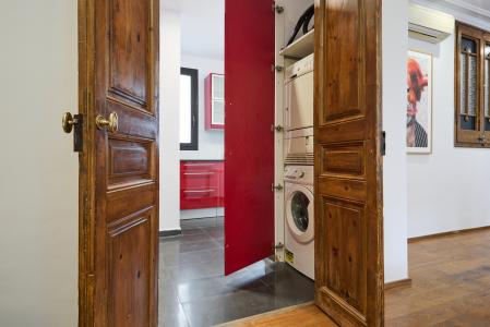 Appartement te huur in Barcelona Plaça Sant Josep Oriol - Basilica Sant M Del Pi